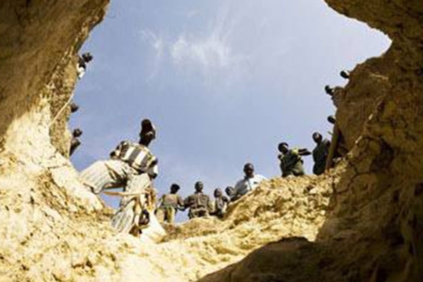 金色礦產(chǎn)采礦