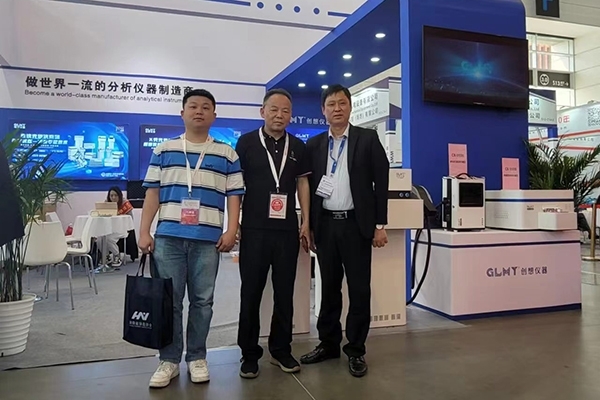 湖南省鑄造協(xié)會(huì)王富美秘書(shū)長(zhǎng)