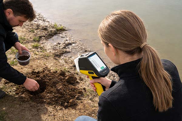 手持式光譜儀檢測土壤
