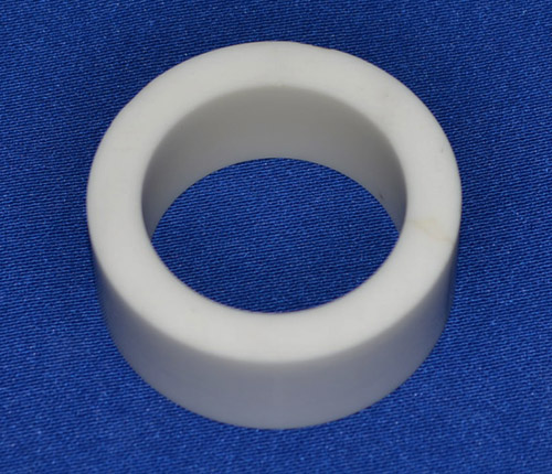 為什么都選擇氧化鋯陶瓷環用作襯套？